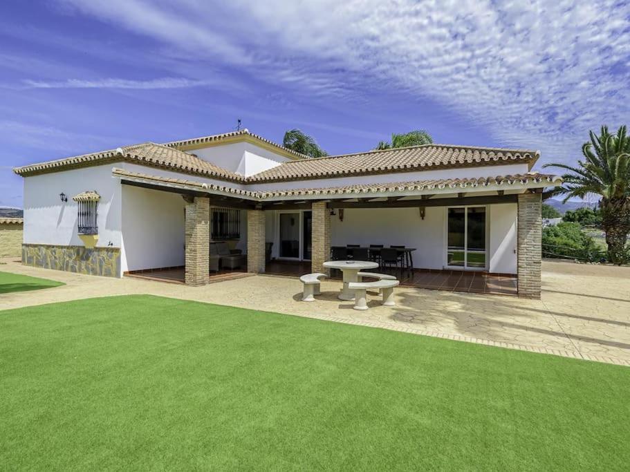 Alcam El Cortijo Villa Estepona Exterior photo